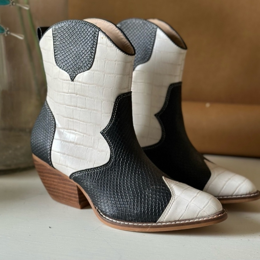 Black & White western bootie